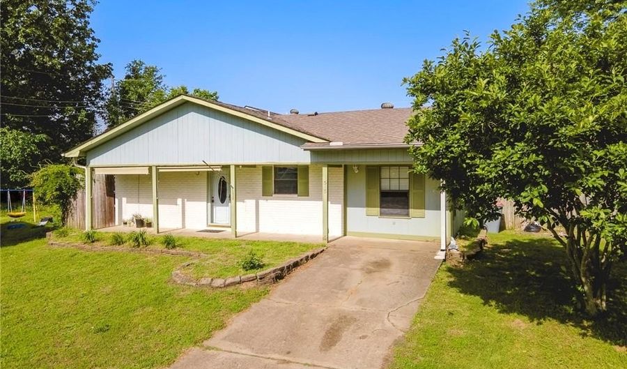 1515 M Cir, Barling, AR 72923 - 3 Beds, 1 Bath