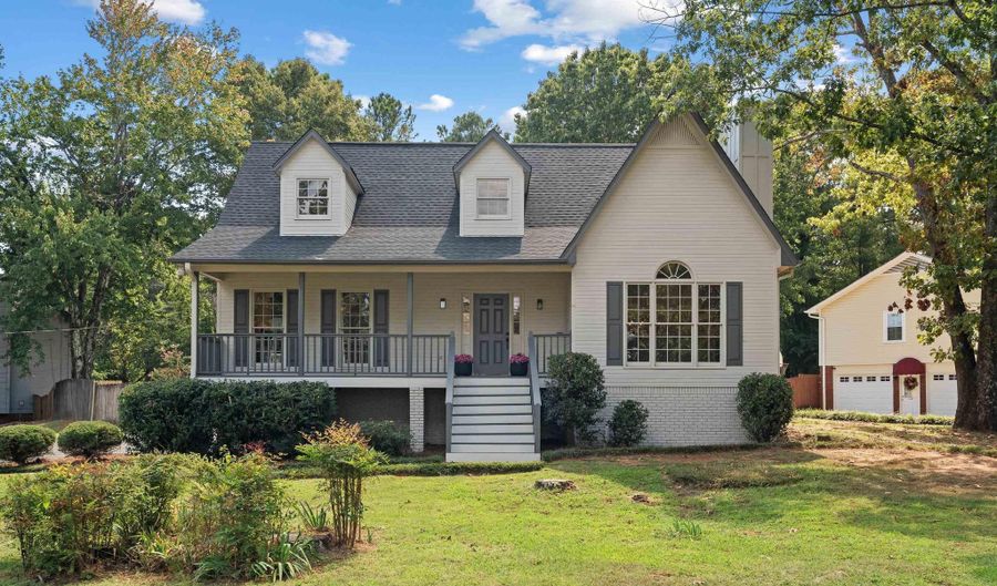 1121 COLONIAL Dr, Alabaster, AL 35007 - 4 Beds, 3 Bath