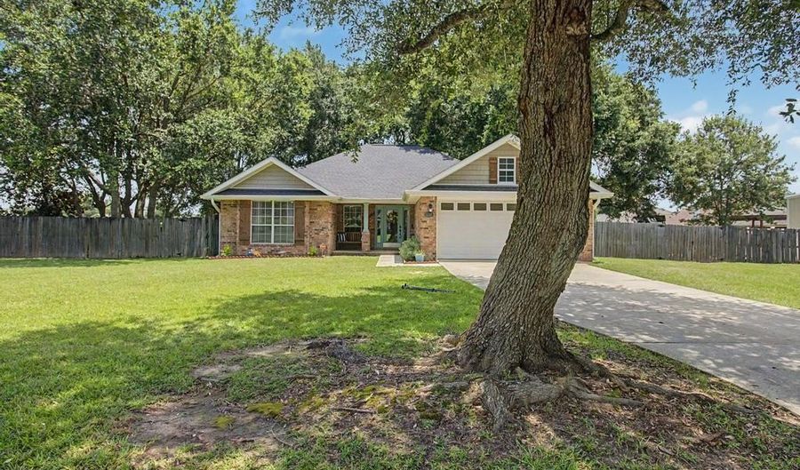 15280 Clear Springs Dr, Biloxi, MS 39532 - 3 Beds, 2 Bath