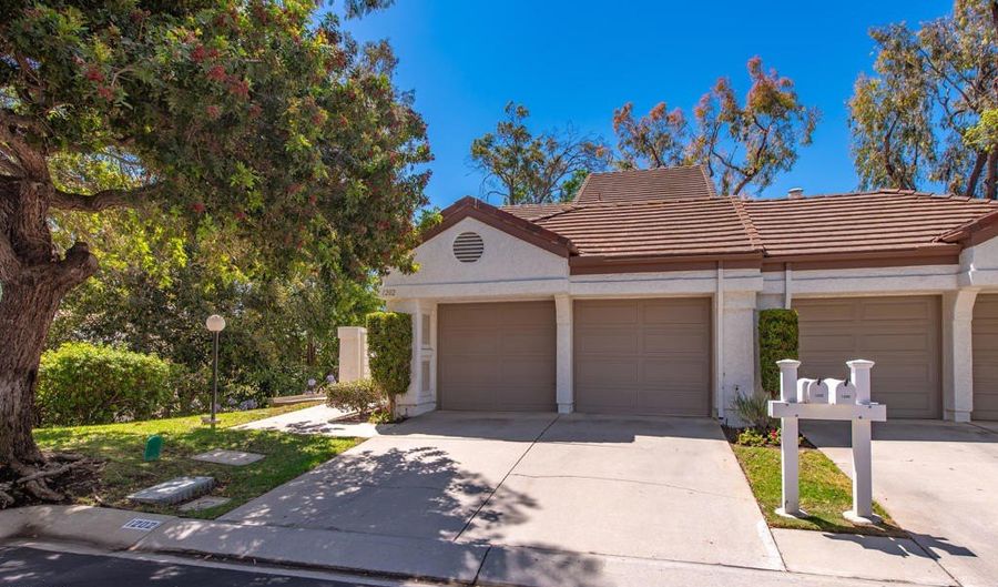 1202 Mission Verde Dr, Camarillo, CA 93012 - 2 Beds, 2 Bath