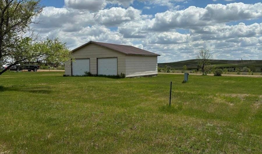 5 Th Hillcrest Dr, Belfield, ND 58622 - 0 Beds, 0 Bath