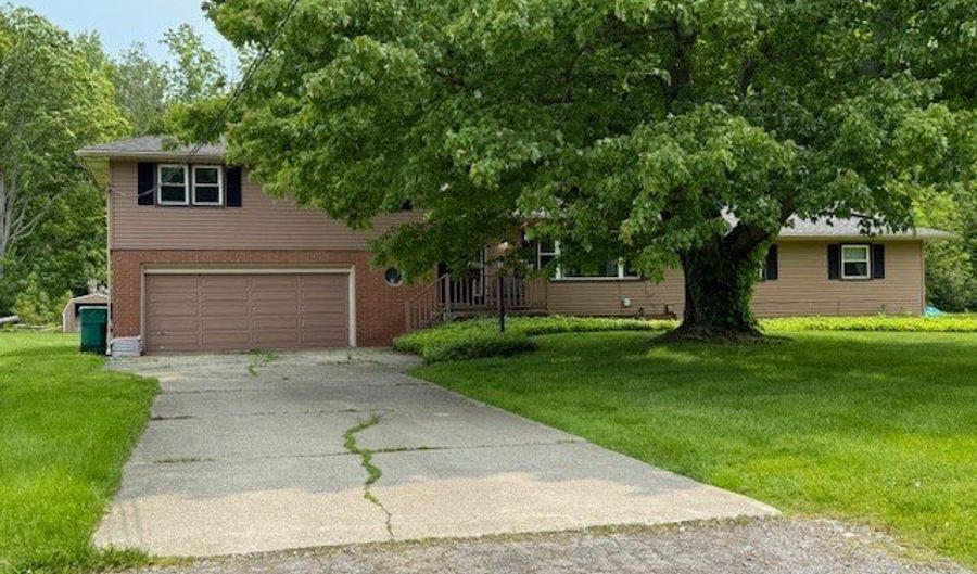 2500 Douglas Rd, Ashtabula, OH 44004 - 3 Beds, 2 Bath
