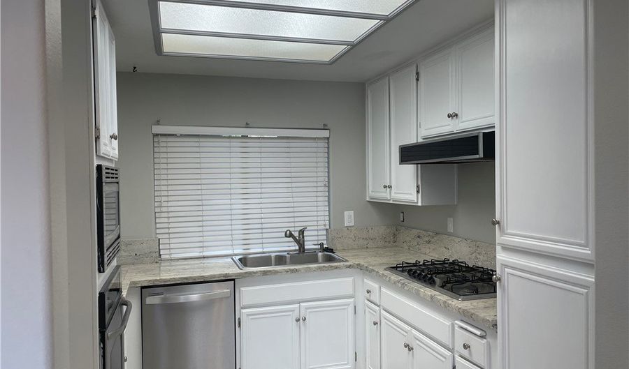 178 Matisse Cir CI124, Aliso Viejo, CA 92656 - 2 Beds, 3 Bath
