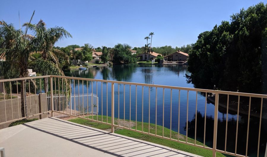 1610 S SYCAMORE Pl, Chandler, AZ 85286 - 3 Beds, 3 Bath