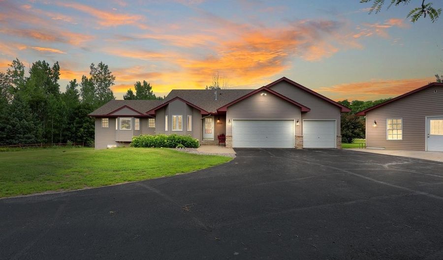 17153 Butternut St NW, Andover, MN 55304 - 3 Beds, 3 Bath