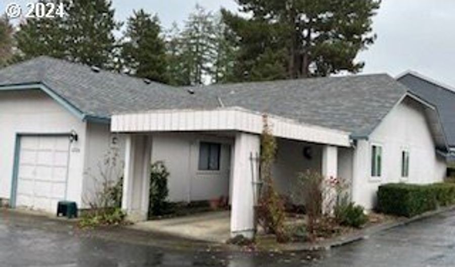 6720 SW SUSSEX St, Beaverton, OR 97008 - 3 Beds, 2 Bath