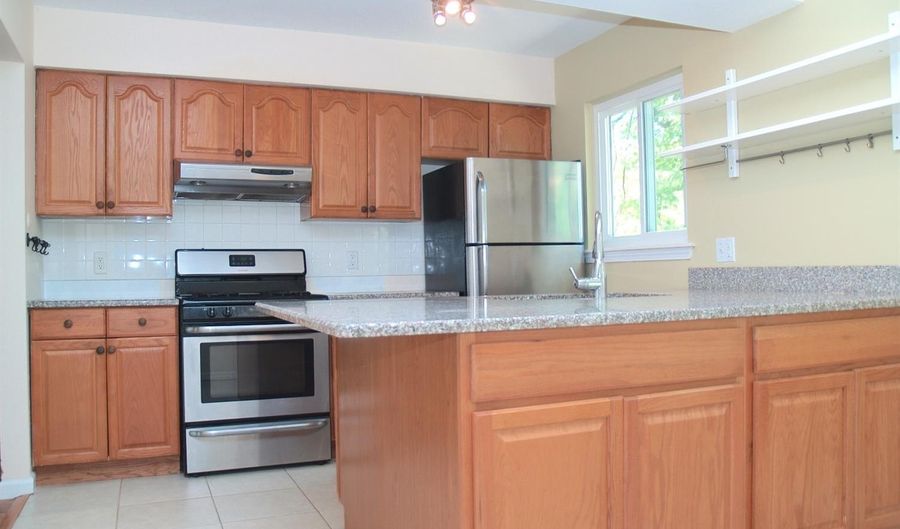 2339 Pontiac Trl, Ann Arbor, MI 48105 - 3 Beds, 2 Bath