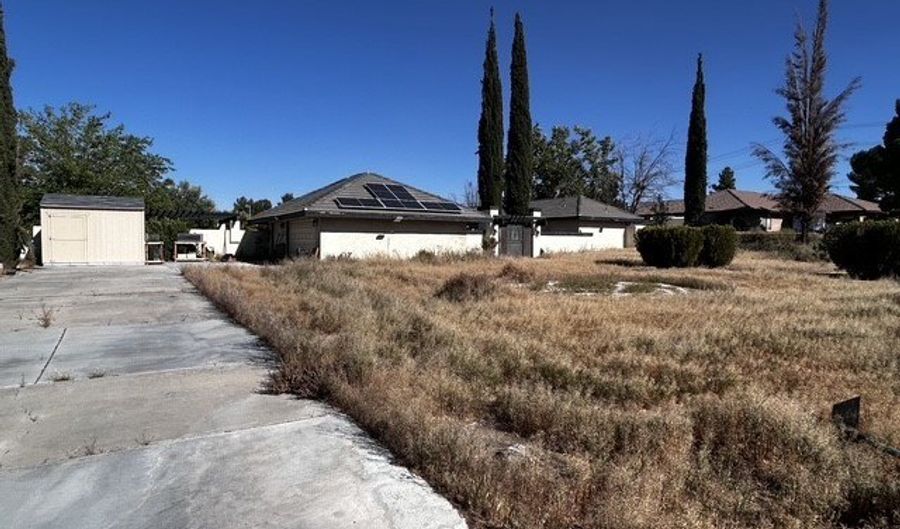 14981 Pamlico, Apple Valley, CA 92307 - 3 Beds, 4 Bath