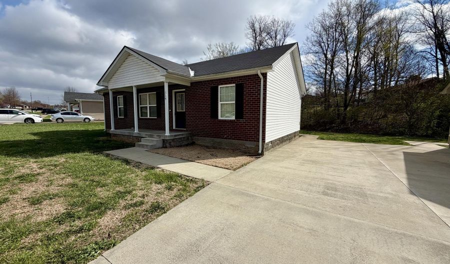 119 McGowan Ave, Bardstown, KY 40004 - 3 Beds, 2 Bath