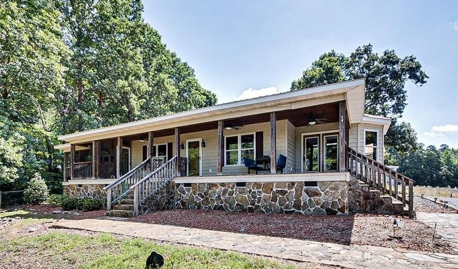 3969 NC Highway 42 S, Asheboro, NC 27205 - 3 Beds, 3 Bath