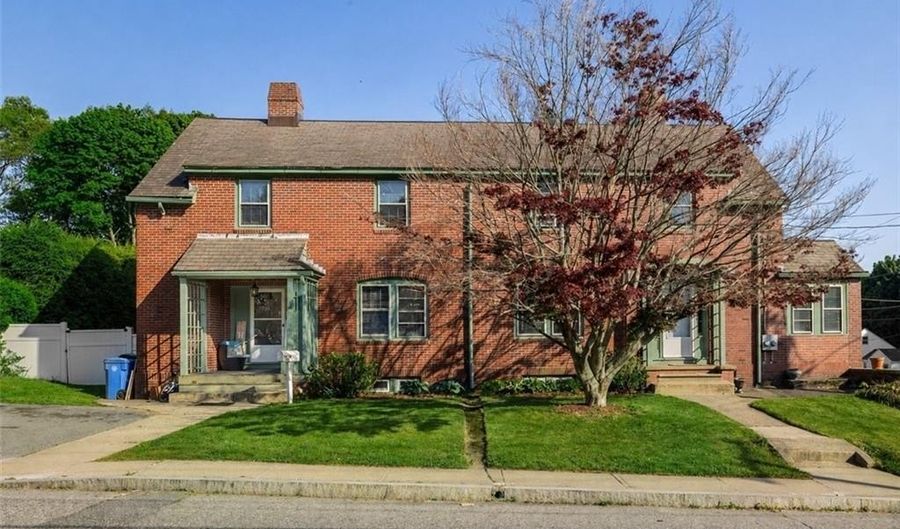 12 Blackstone St, Cumberland, RI 02864 - 8 Beds, 3 Bath