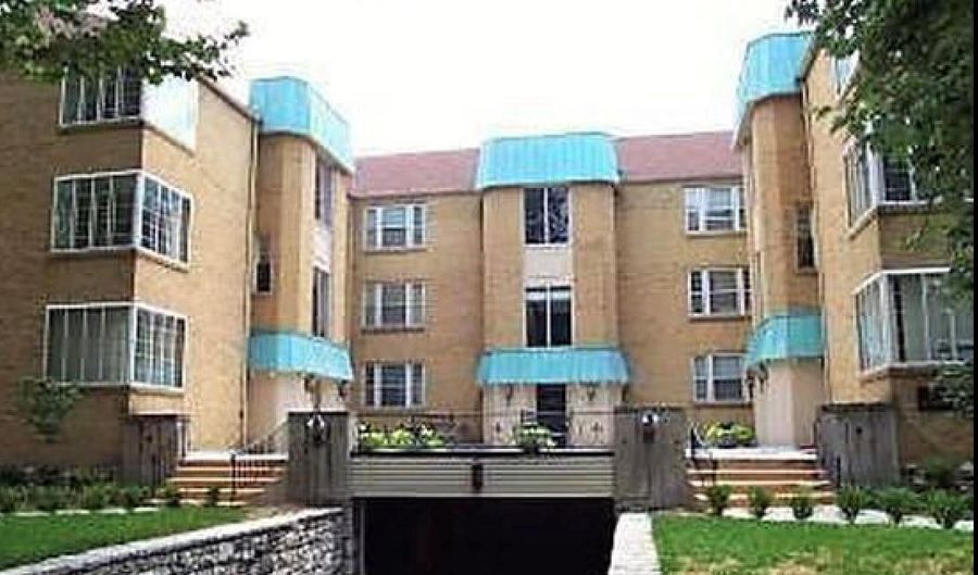 7542 York Unit: 1E, St. Louis, MO 63105 - 2 Beds, 2 Bath