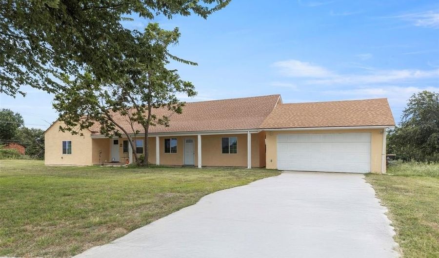 2830 W Georgia Ave, Chickasha, OK 73018 - 4 Beds, 2 Bath