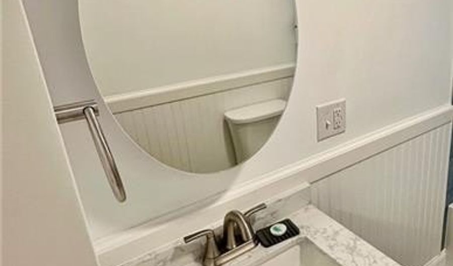 13 Ocean View Dr, Narragansett, RI 02882 - 3 Beds, 2 Bath