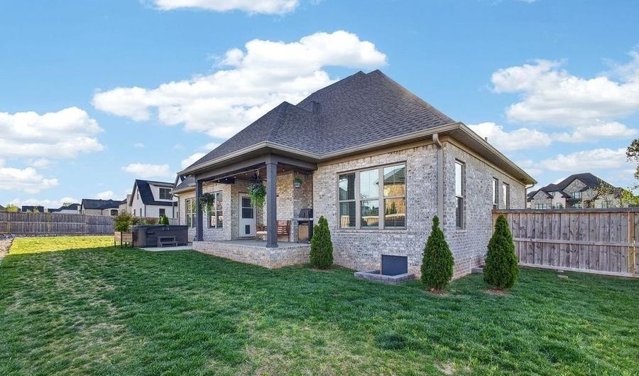 8692 Creekstone Ct, Alvaton, KY 42122 - 5 Beds, 3 Bath