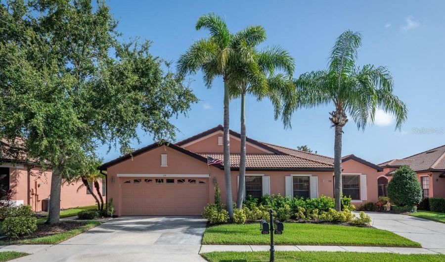 124 SHELL FALLS Dr, Apollo Beach, FL 33572 - 2 Beds, 2 Bath