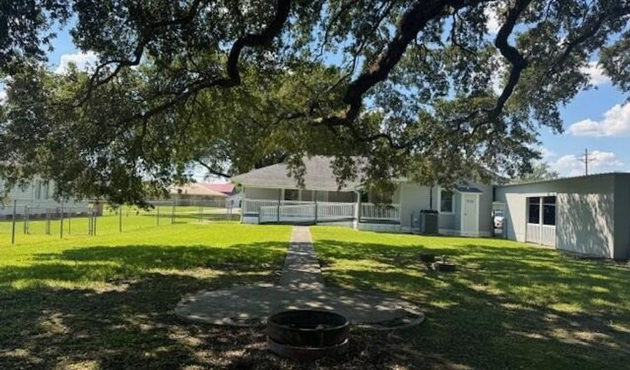 2235 Bushville Hwy, Arnaudville, LA 70512 - 3 Beds, 2 Bath