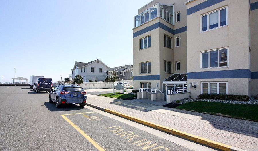 15 Garfield Ave 102, Avon By The Sea, NJ 07717 - 1 Beds, 1 Bath