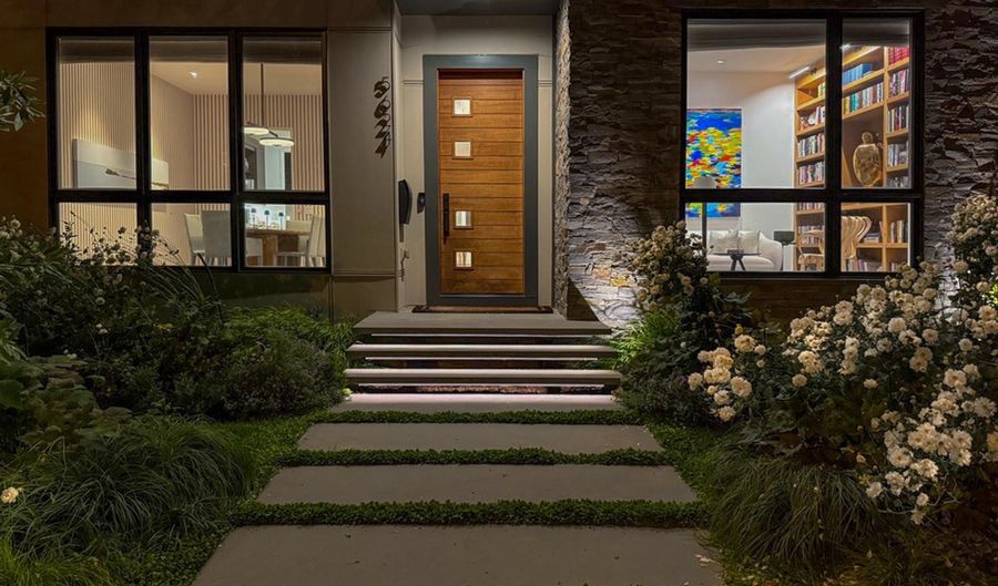 5624 SHERIER Pl NW, Washington, DC 20016 - 6 Beds, 6 Bath