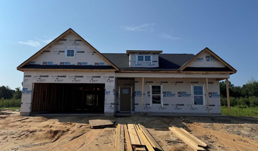 201 Ashley Heights Dr, Aberdeen, NC 28315 - 3 Beds, 2 Bath