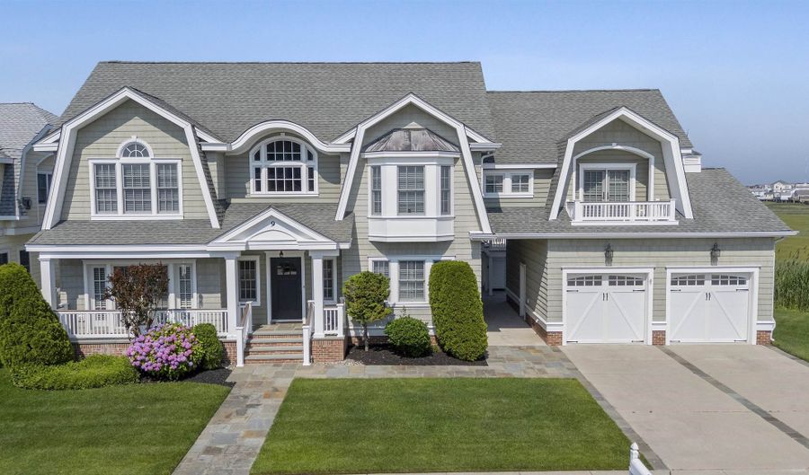 9 Seabreeze, Cape May Court House, NJ 08202 - 5 Beds, 6 Bath