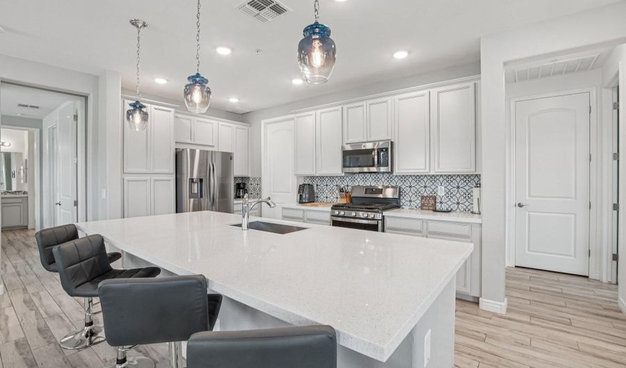 5100 E RANCHO PALOMA Dr 2072, Cave Creek, AZ 85331 - 2 Beds, 2 Bath