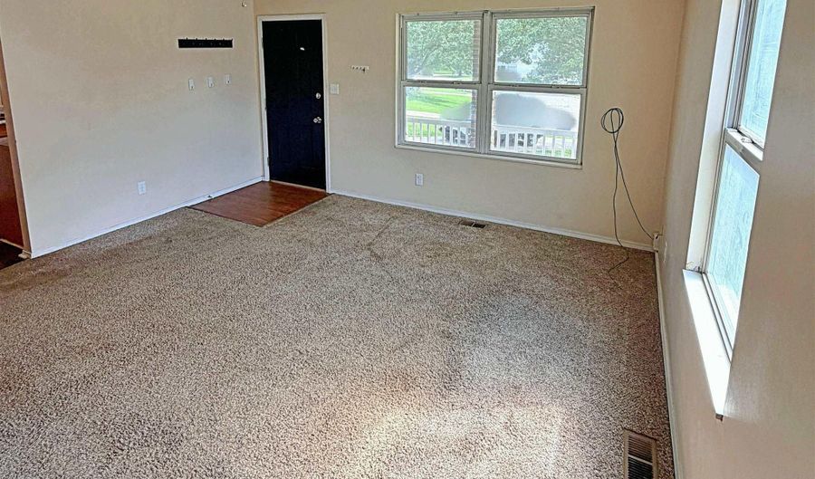 163 J Hunter Dr, Bedford, IN 47421 - 3 Beds, 1 Bath