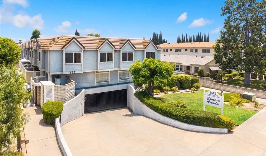 1522 S Baldwin Ave 15, Arcadia, CA 91007 - 2 Beds, 3 Bath