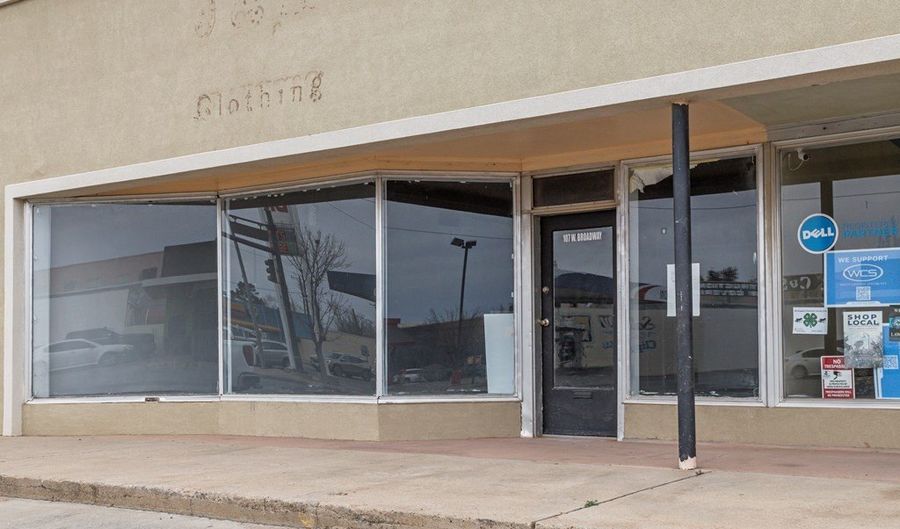 107 W Broadway, Andrews, TX 79714 - 0 Beds, 0 Bath