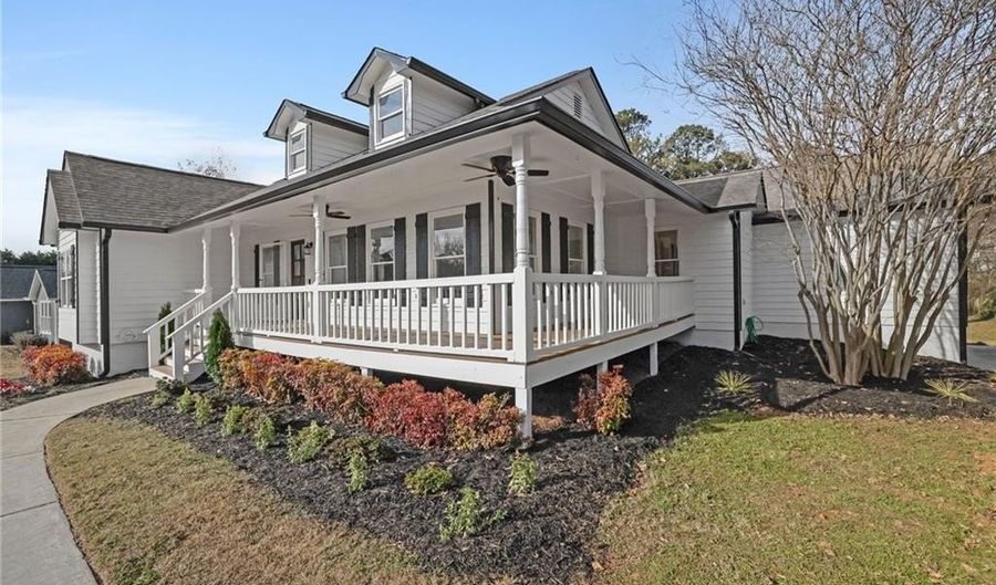 1525 Wynfield Dr, Auburn, GA 30011 - 4 Beds, 3 Bath