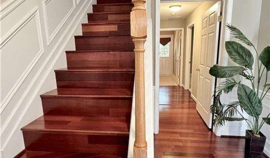 3389 Lathenview Ct, Alpharetta, GA 30004 - 4 Beds, 3 Bath