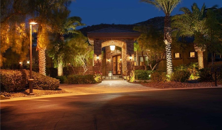514 Mandalay Ct, Henderson, NV 89012 - 5 Beds, 7 Bath
