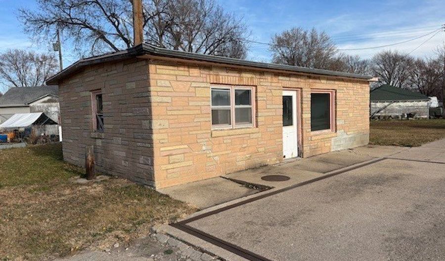 204 Front St, Atkinson, NE 68713 - 0 Beds, 1 Bath