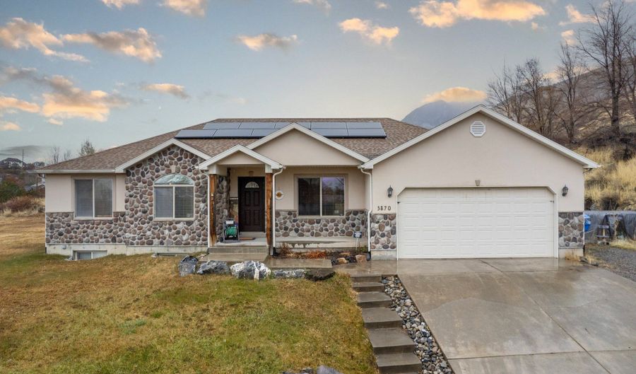 3870 W MOUNTAINTOP Cir, Cedar Hills, UT 84062 - 6 Beds, 3 Bath