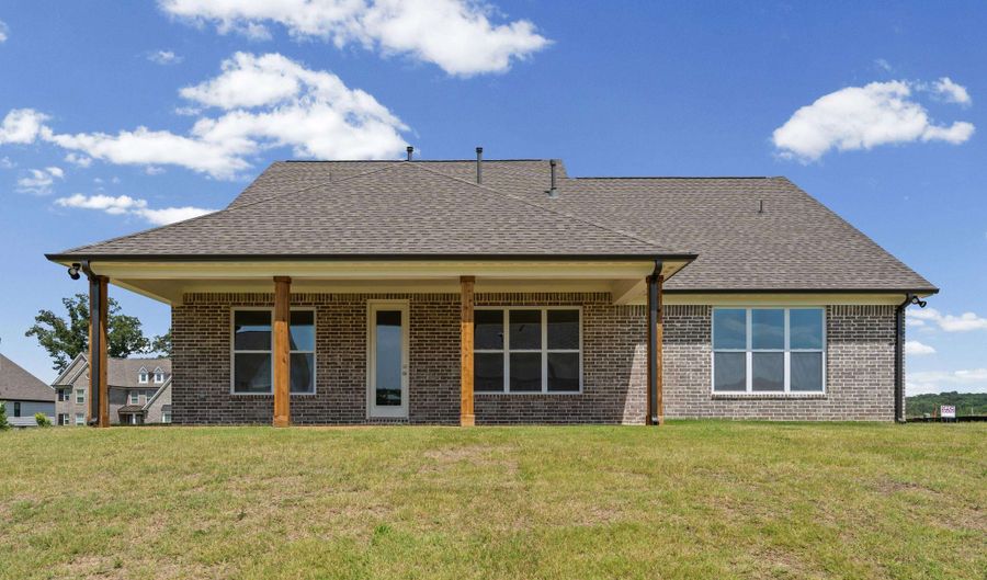 5835 LINDEN OAK Dr E, Arlington, TN 38002 - 4 Beds, 4 Bath