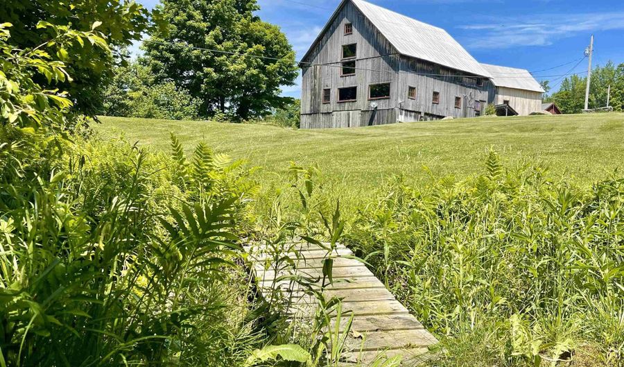 1258 Pinkham Rd, Burke, VT 05832 - 11 Beds, 5 Bath