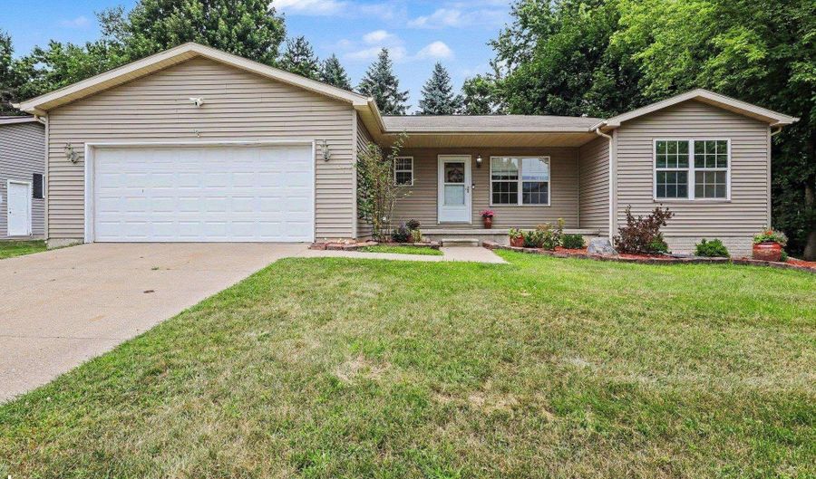 593 Allison Dr, Almont, MI 48003 - 3 Beds, 3 Bath