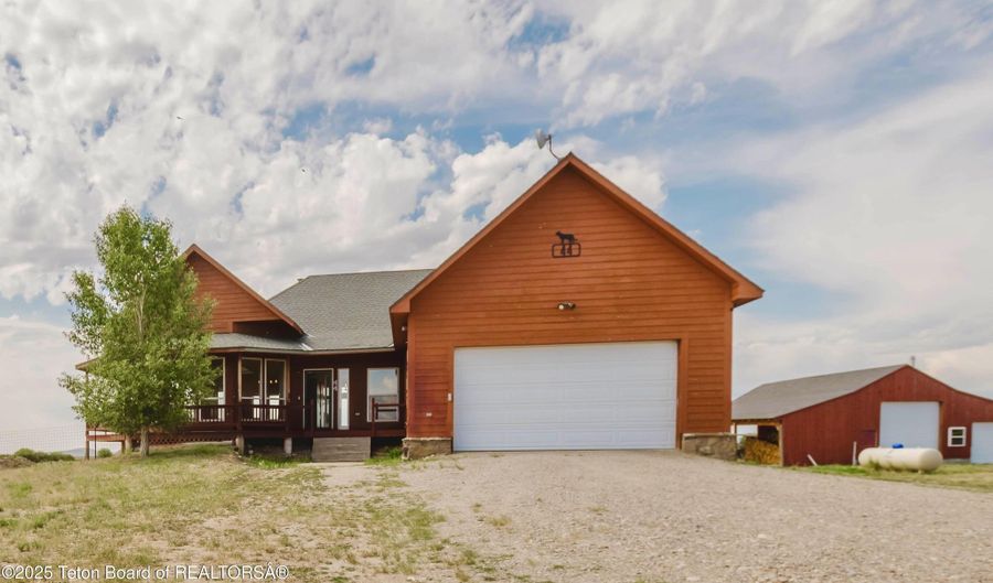 44 GLACIER Rd, Daniel, WY 83115 - 2 Beds, 3 Bath