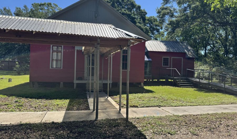 9008 La Hwy 343, Abbeville, LA 70510 - 3 Beds, 2 Bath