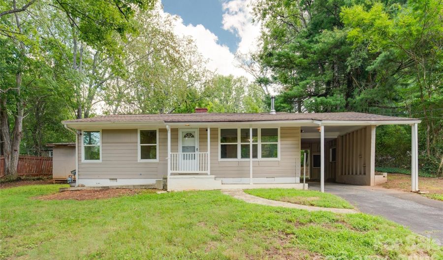 49 First St, Asheville, NC 28803 - 2 Beds, 1 Bath