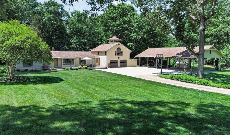 1304 BRYAN POINT Rd, Accokeek, MD 20607 - 5 Beds, 4 Bath