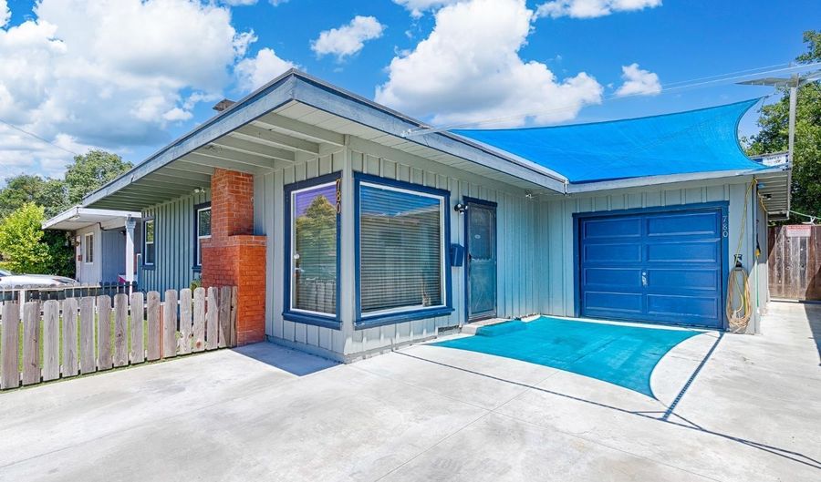 780 Brigham Ave, Santa Rosa, CA 95404 - 2 Beds, 1 Bath