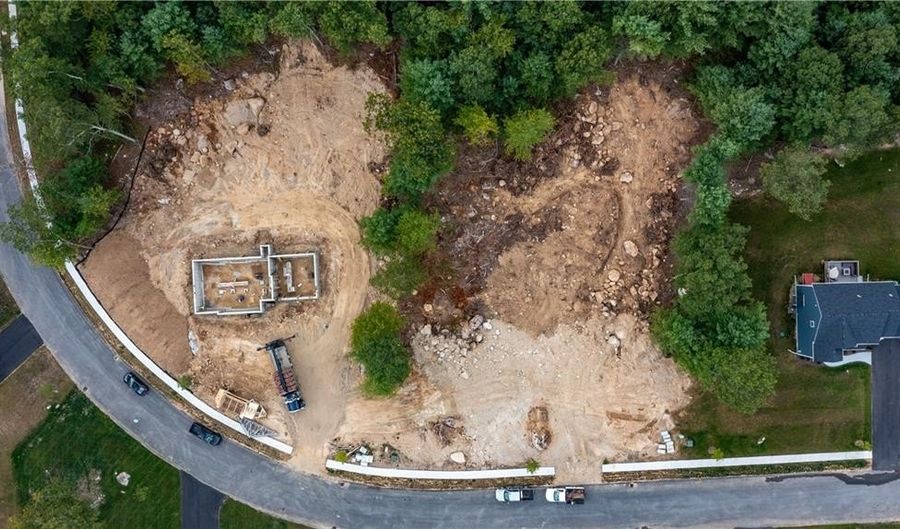 20 Cassidy Trl, Coventry, RI 02816 - 4 Beds, 2 Bath