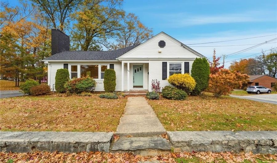 259 High Service Ave, North Providence, RI 02904 - 3 Beds, 1 Bath