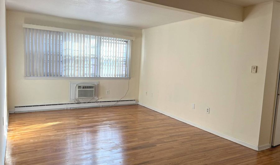 1044 Campbell Ave 4a, West Haven, CT 06516 - 1 Beds, 1 Bath