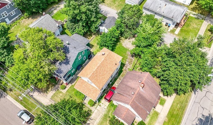 923 Lawton St, Akron, OH 44320 - 3 Beds, 1 Bath