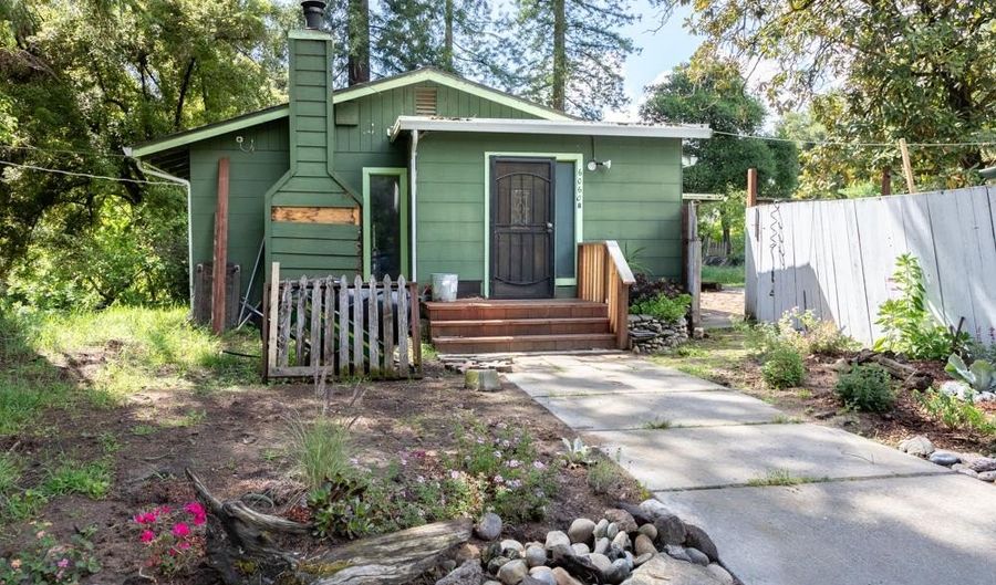 6060 Freedom Blvd, Aptos, CA 95003 - 5 Beds, 3 Bath