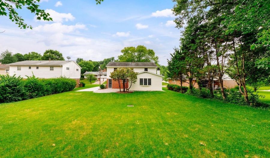 5604 Antoninus Dr, Cincinnati, OH 45238 - 4 Beds, 3 Bath