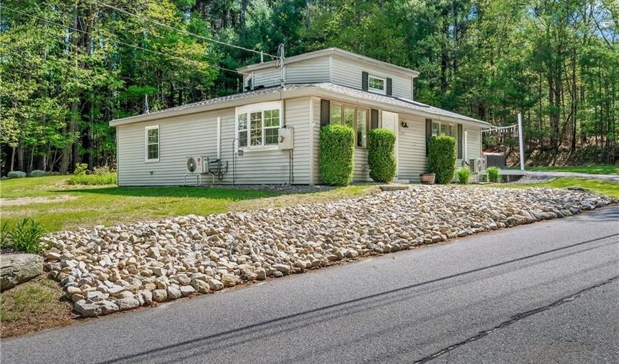 745 Eagle Peak Rd, Burrillville, RI 02859 - 3 Beds, 1 Bath