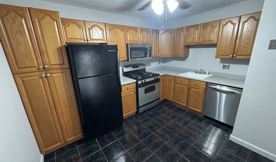 20 Kenmar Dr 175, Billerica, MA 01821 - 2 Beds, 1 Bath